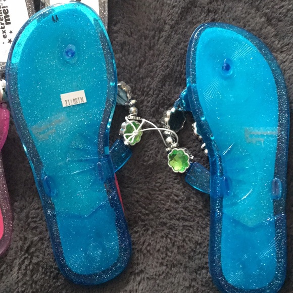 Bundle of JELLY thongs 💕 - Picture 3 of 7